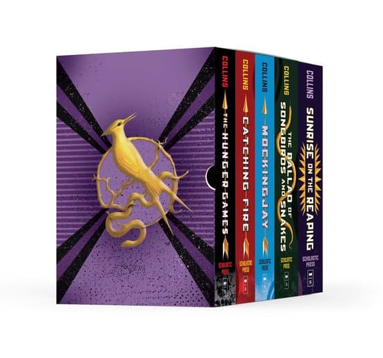 The Hunger Games-The Hunger Games 1-5 Box Set